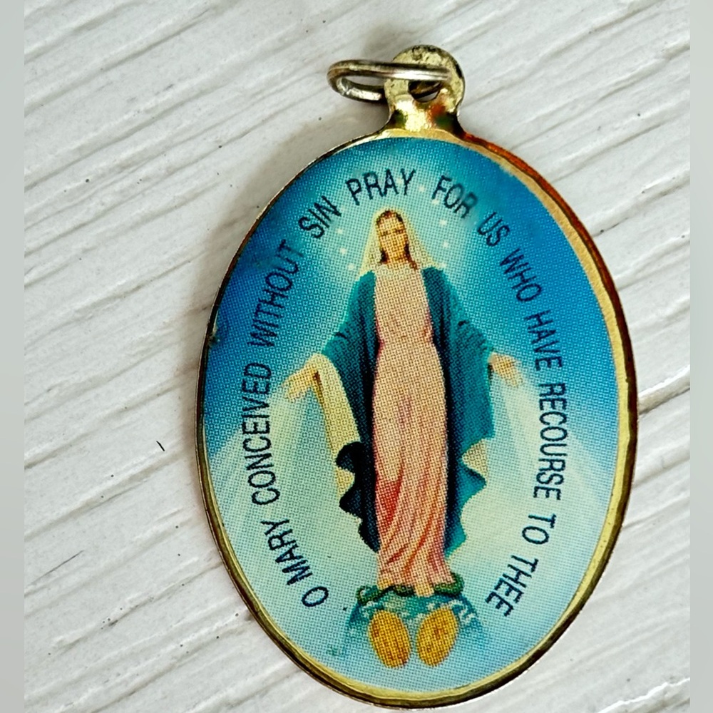 Vintage Virgin Mary “Miraculous Medal”